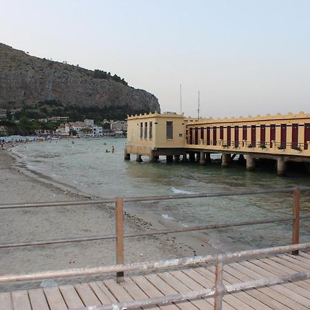 Appartamento Stazione Centrale Palermo Exteriör bild